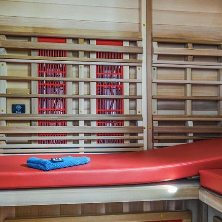 Nice Home In Heinkenszand With Sauna Luaran gambar